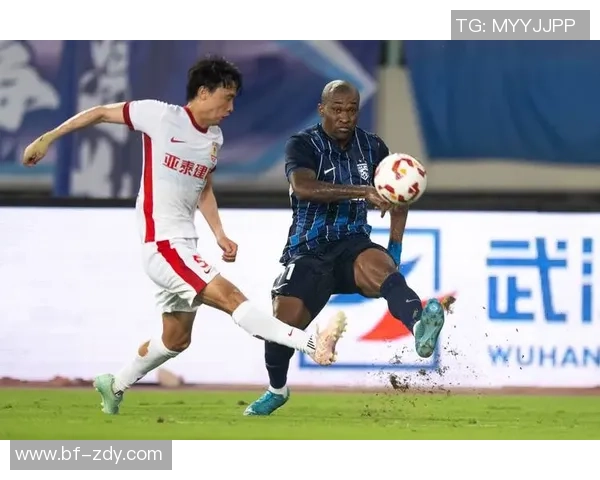 武汉足球队在足球耐力排行榜中荣登第二名展现出强大实力与拼搏精神